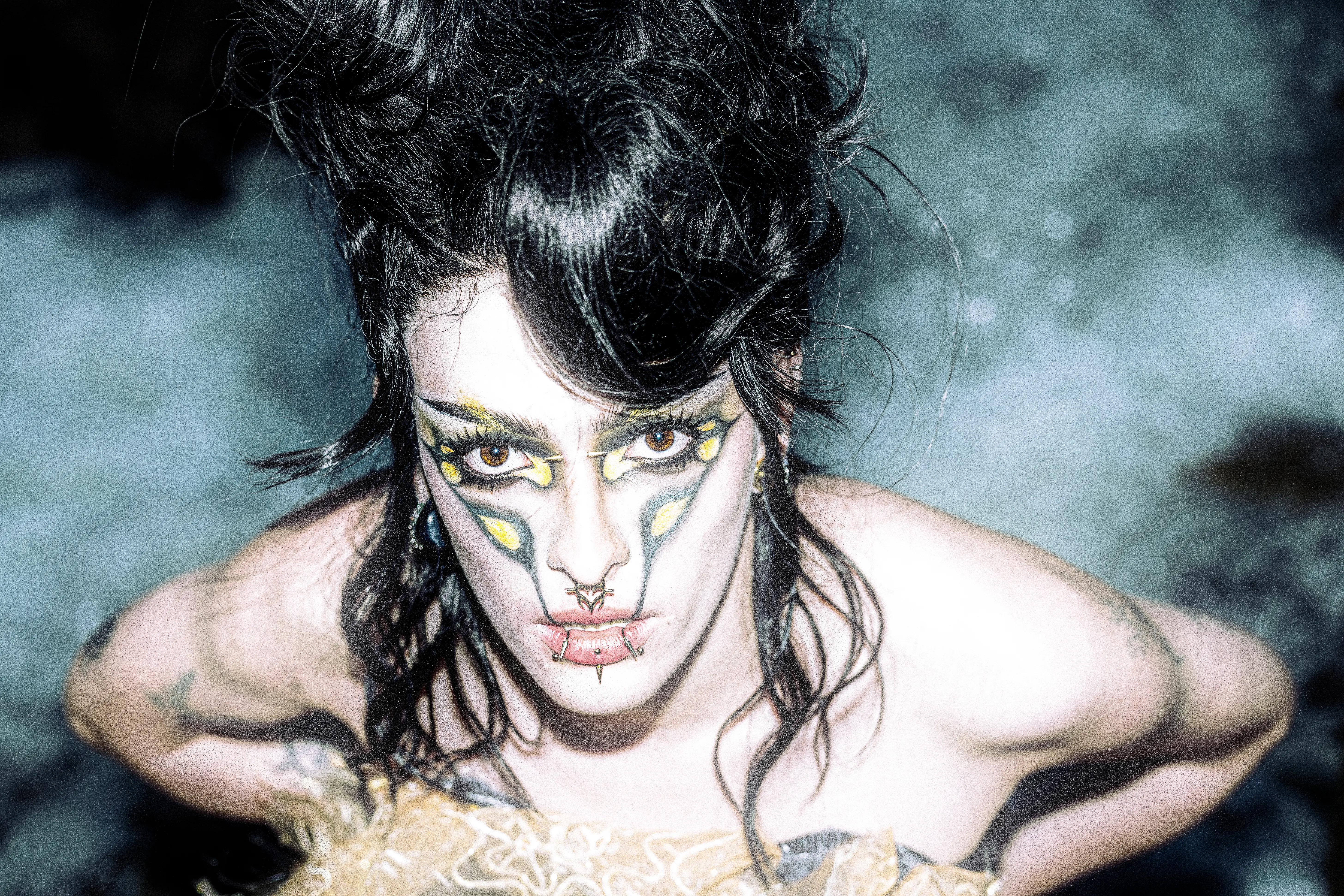 Photographie studio d'un model.